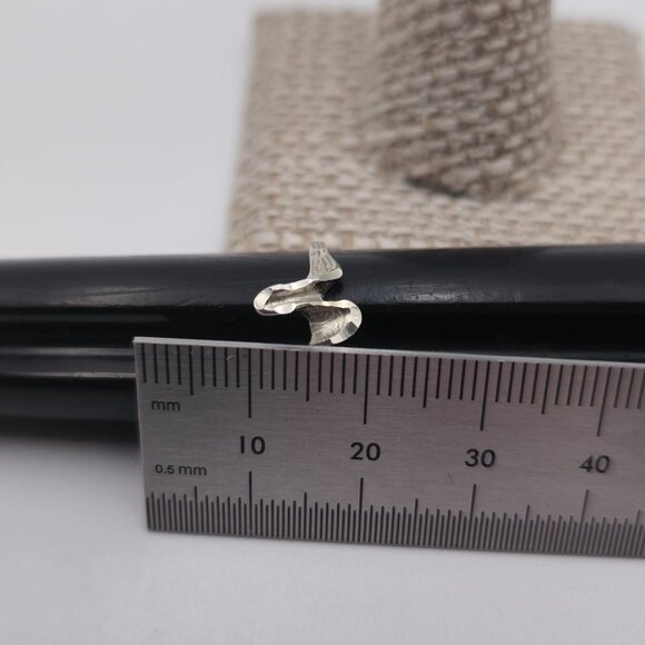 Size 6.75 Sterling Silver Cute Abstract Delicate Ring A2116 - Picture 6 of 7